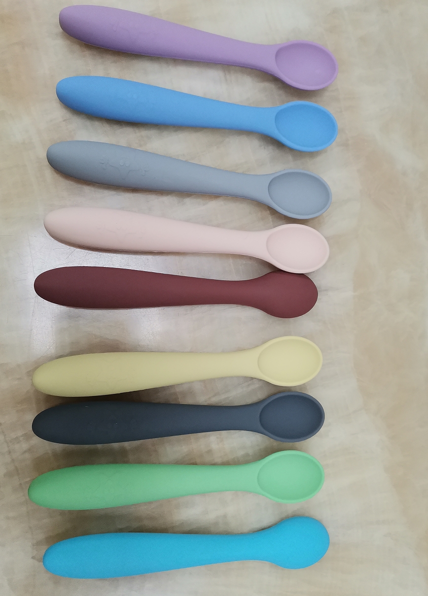 silicone spoon